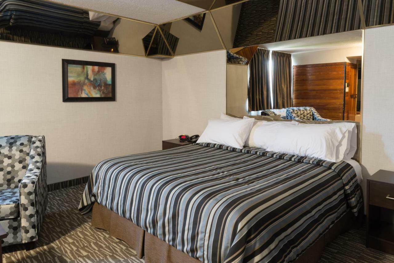 טורונטו Deluxe Inn מראה חיצוני תמונה